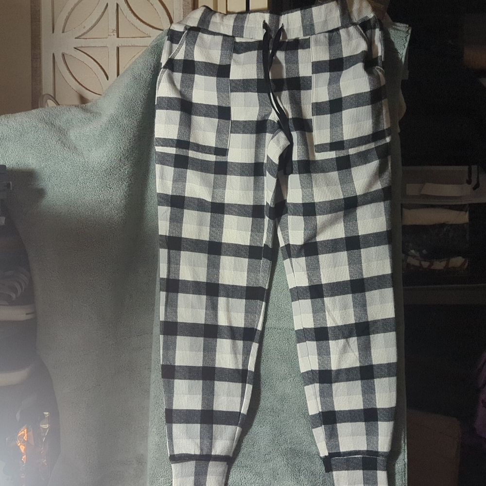 Jockey flannel pajama pants, black and white